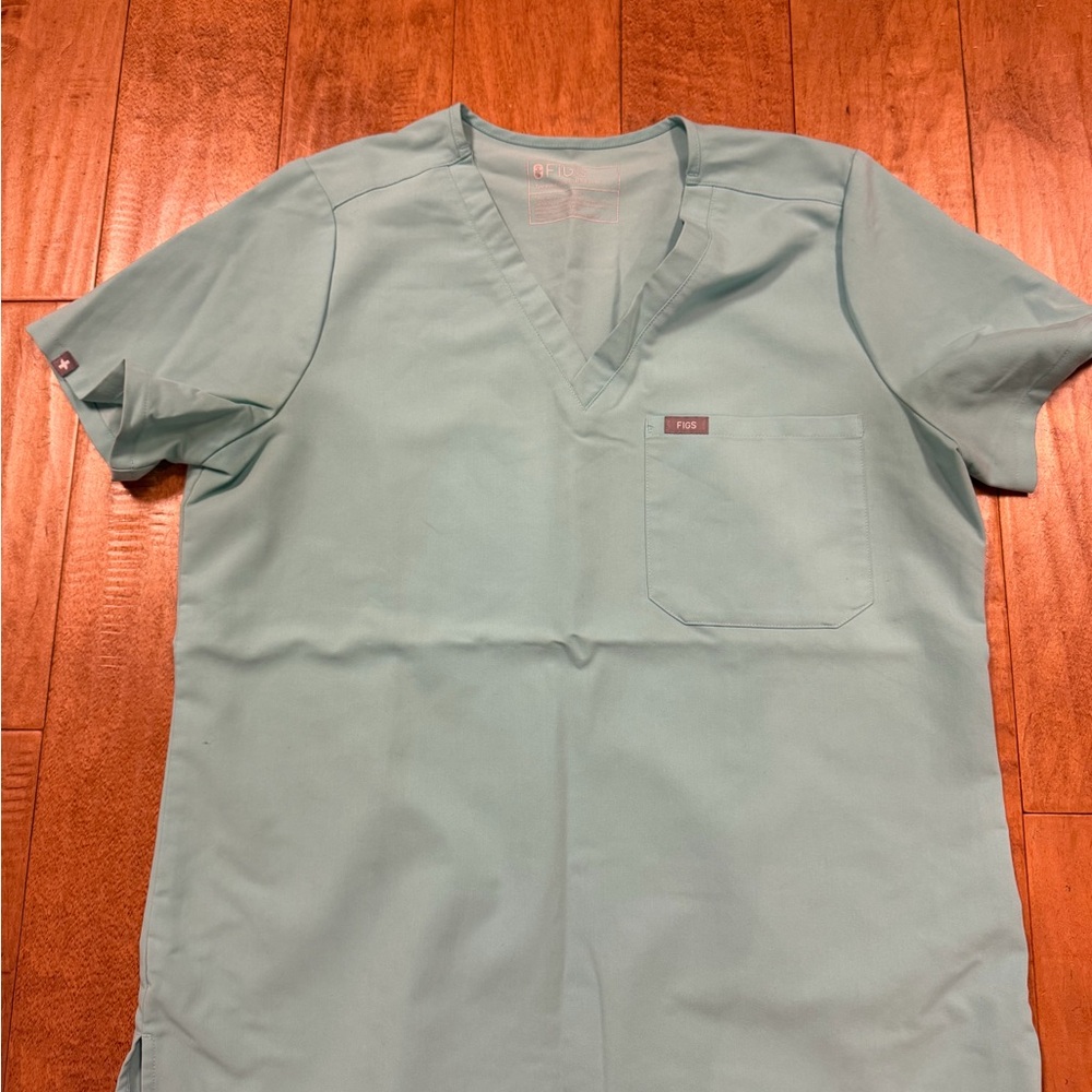 Figs Women's Catarina Fresh Aqua Large Scrub Top - Picture 3 of 5